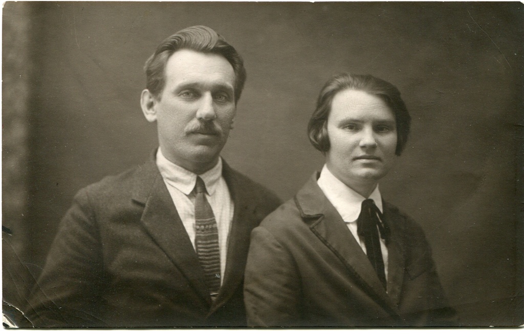 Ильинский Л.П. и Ильинская К.А. в 1920-е гг..JPG